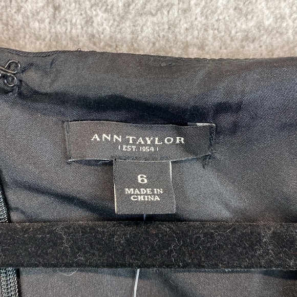 Ann Taylor midi dress polka dot fit and flare size 6 silky smooth sleeveless - Picture 5 of 12